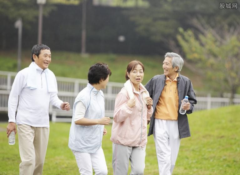 国家延迟退休最新政策:男女延退年龄为53和48