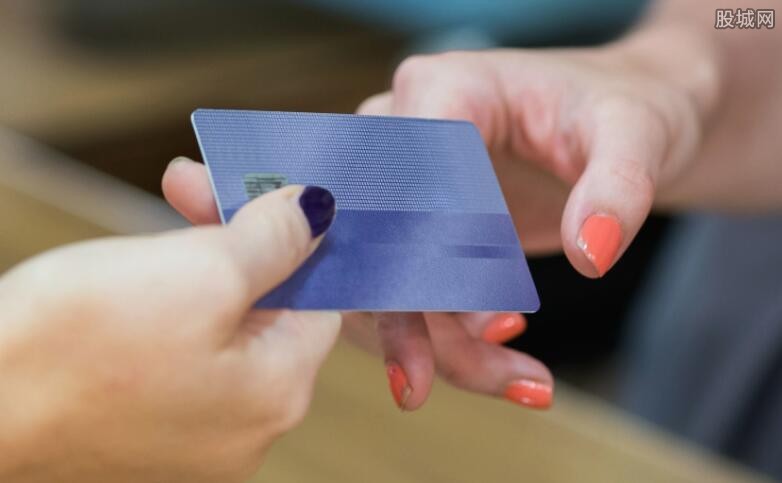 信用卡逾期一天多少利息 信用卡逾期会影响信